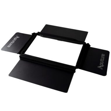 Aputure Barn Door para Nova P300c