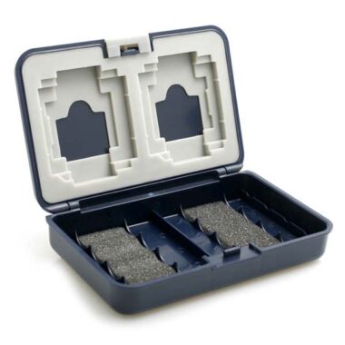 Estuche M-7113 MC5 para tarjetas de memoria y 8 pilas AA-AAA